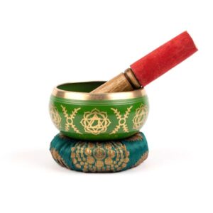 Myga Tibetan Singing Bowl with Cushion and Dual-Ended Striker - Beautiful Sounds for Yoga, Meditation, Relaxation, Wellbeing and Chakra Healing - Green (Heart Chakra)
